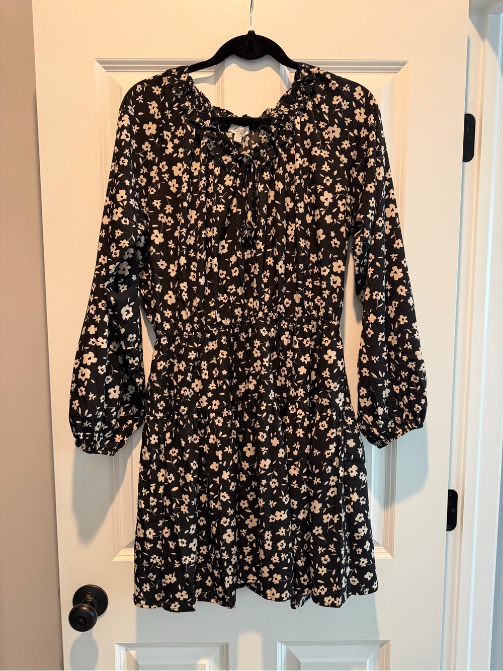 ODDY Black and Cream Floral Tie-Neck Mini Dress